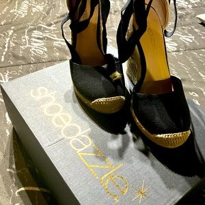 Espadrilles by Shoedazzle Black& Tan lace-up Canvas Wedge new in box